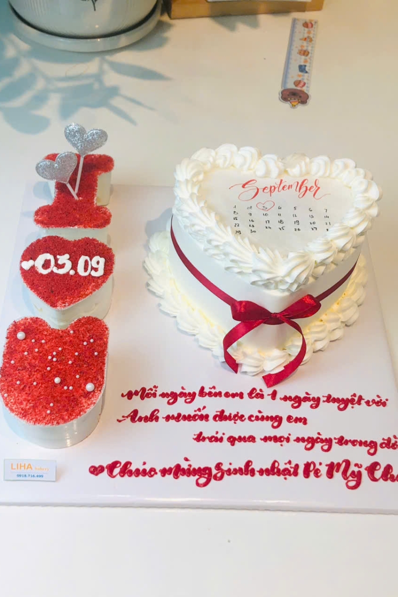 Bánh đốt trái tim 16 và cup cake ILU