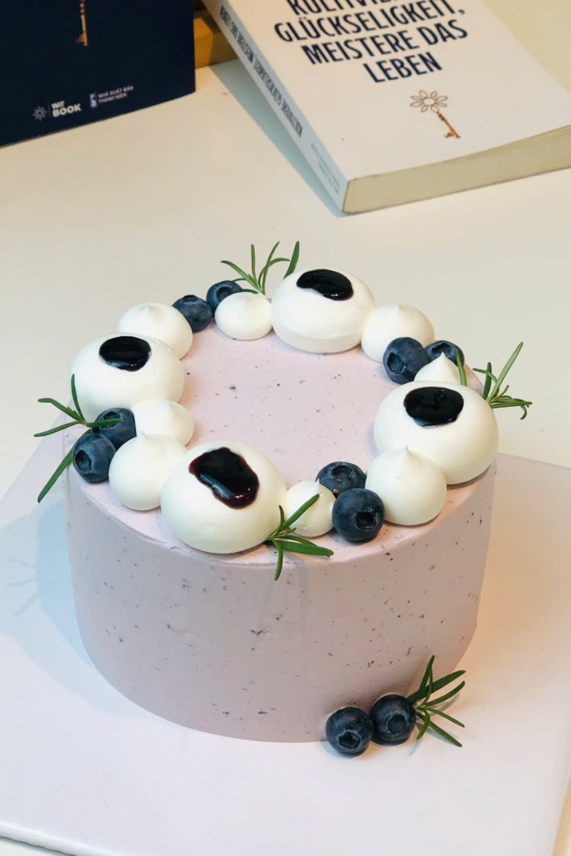 Mẫu bánh nữ mẫu tròn 3