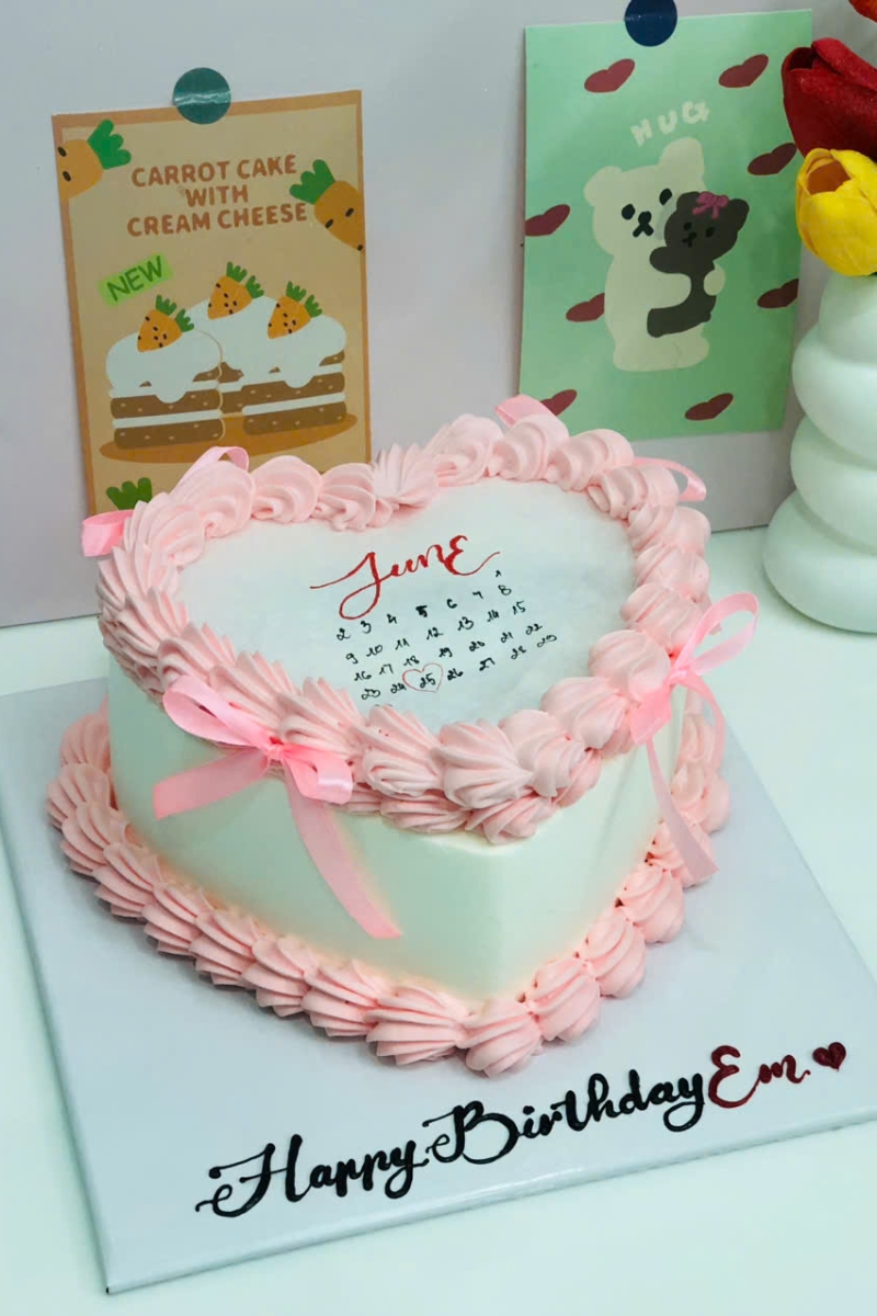 Bánh kem đốt trái tim mẫu 2