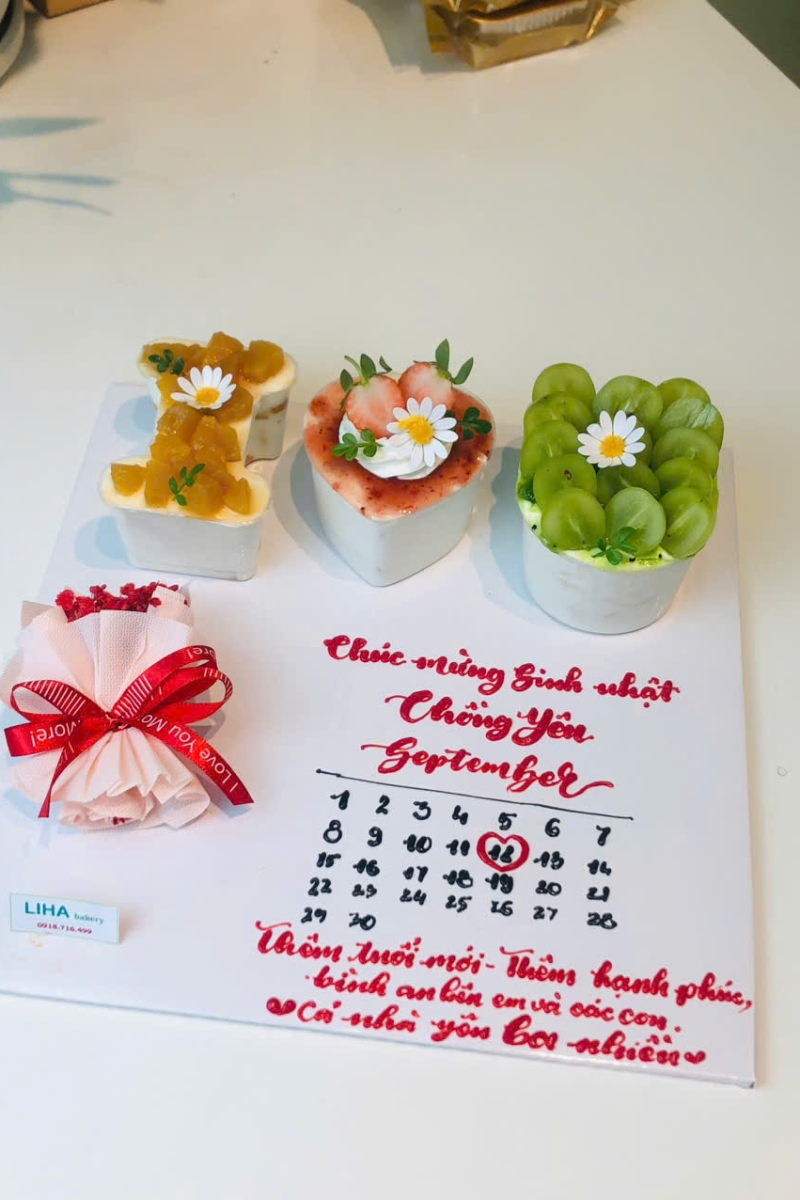 Set cup cake kem ILU