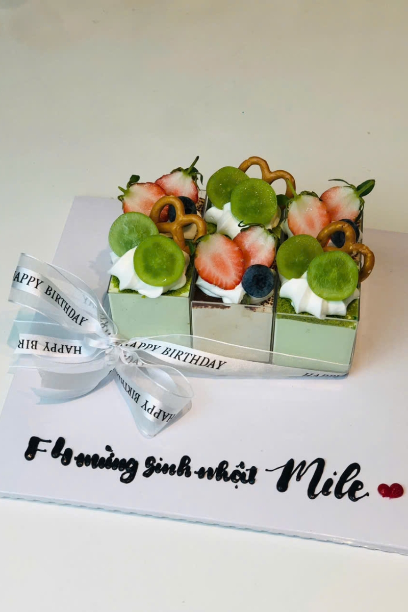 Set bánh 6 tiramisu trang trí