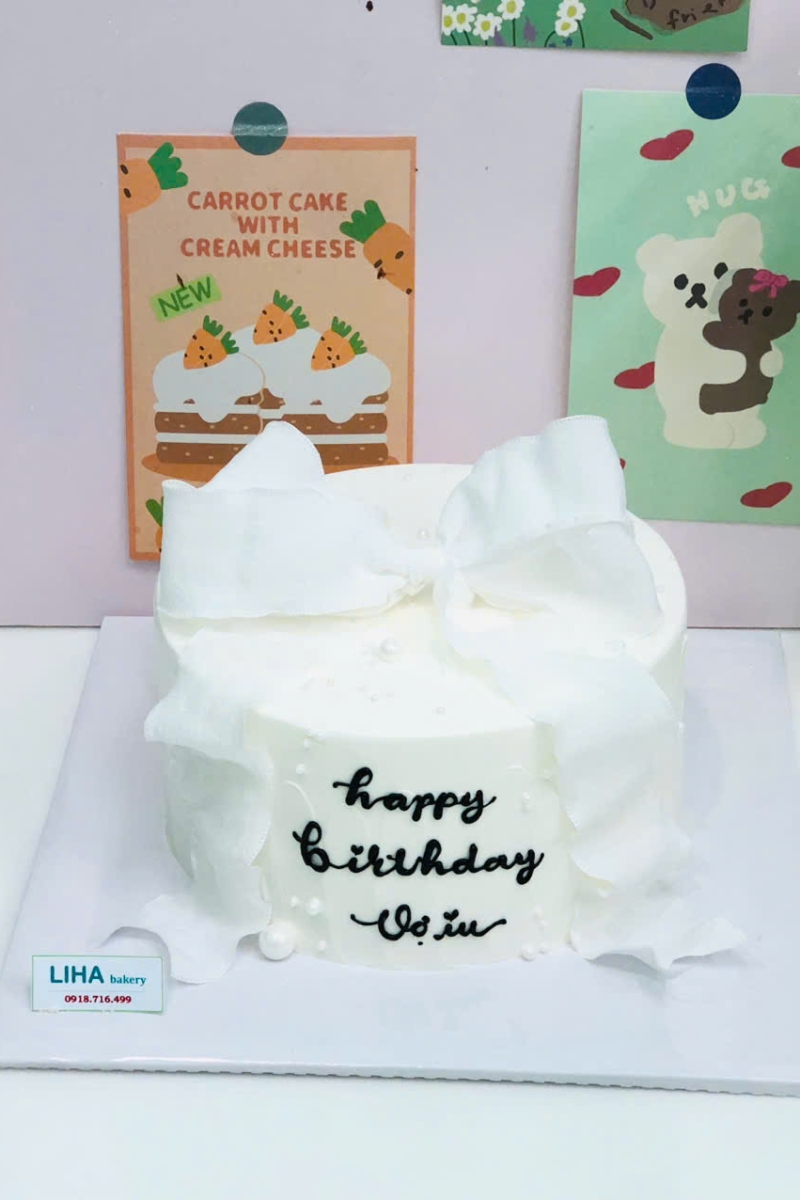 Bánh kem nữ mẫu thắt nơ