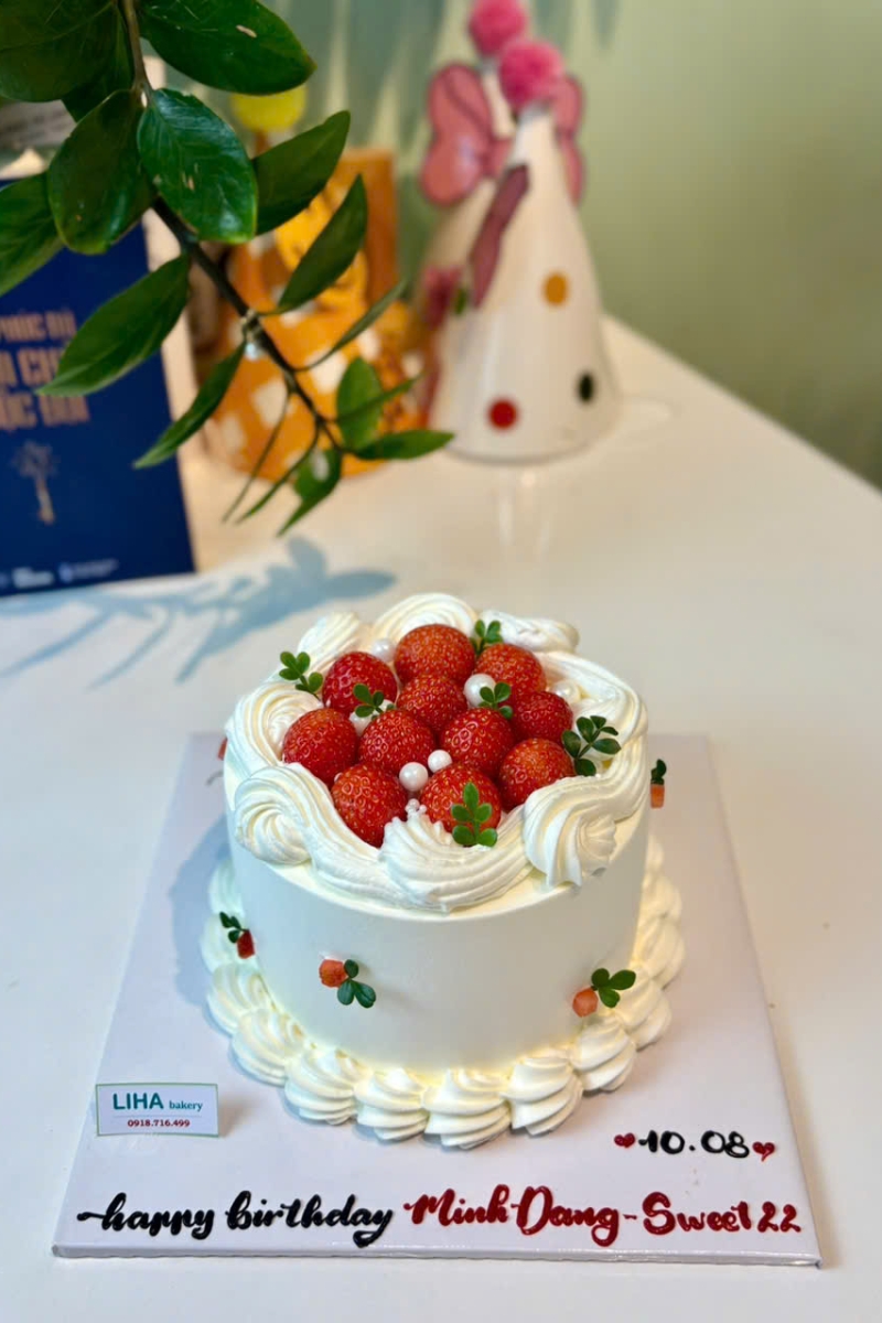 Mẫu bánh nữ mẫu tròn 6