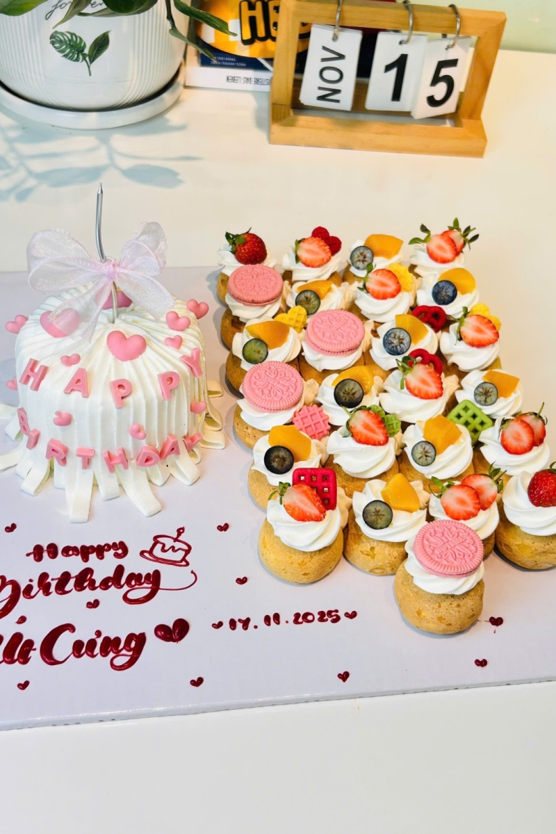 Set 25 su và bánh kem size 12