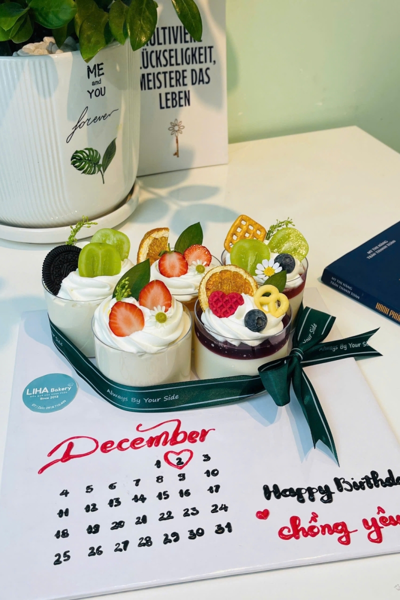 Set 5 bánh mousse tròn trang trí