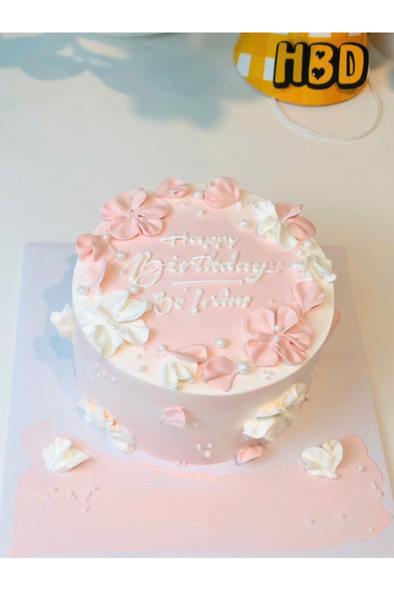 Mẫu bánh nữ mẫu tròn 5