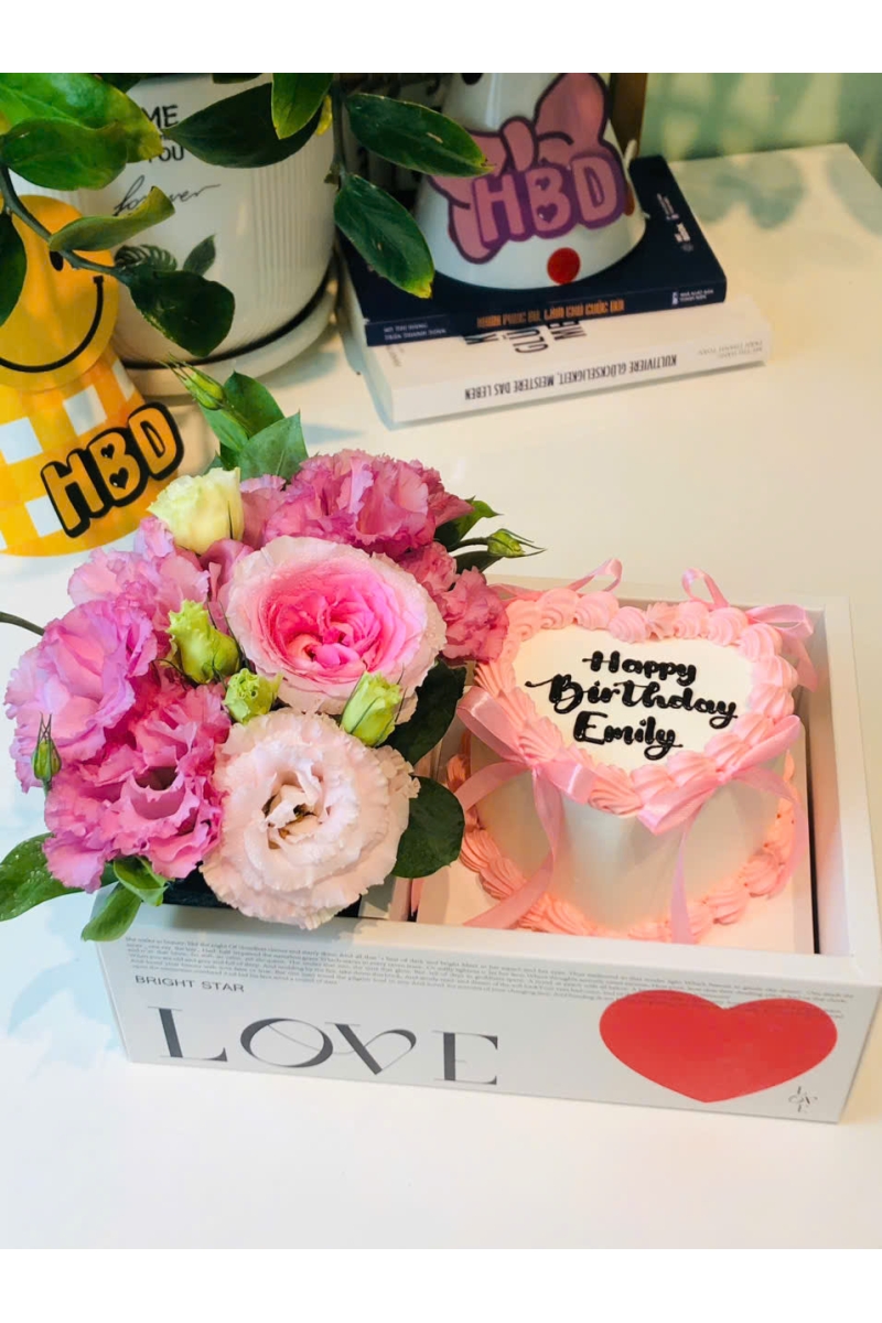 Sét bánh kem và hoa hồng mix màu 