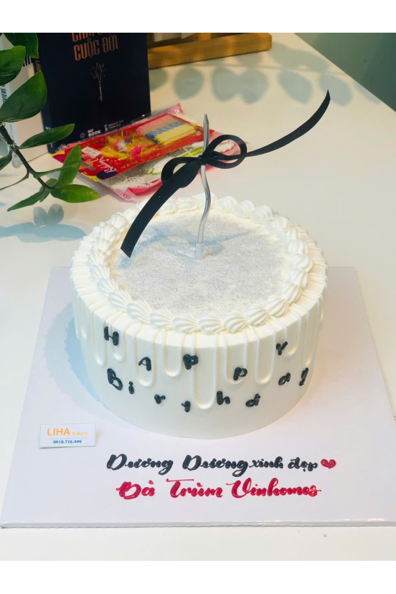 Bánh kem thổi kim tuyến mẫu tròn 1