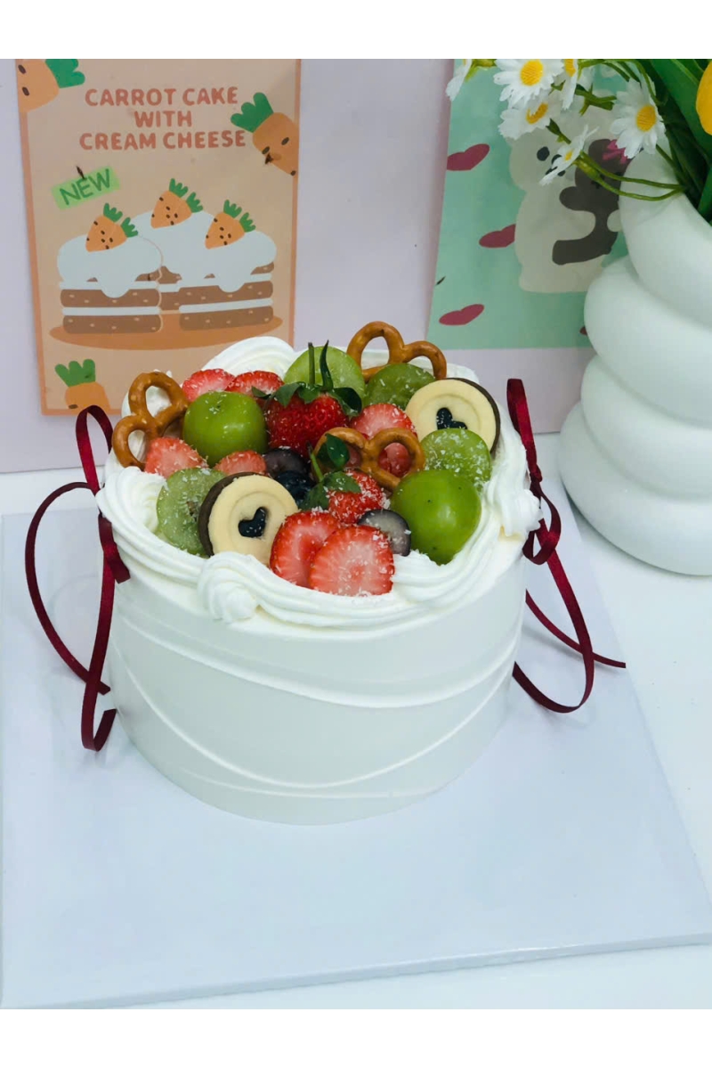 Mẫu bánh nữ mẫu tròn 10