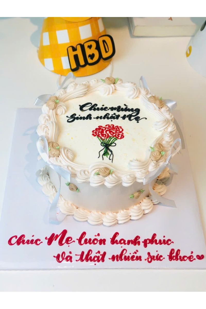 Mẫu bánh nữ mẫu tròn 13