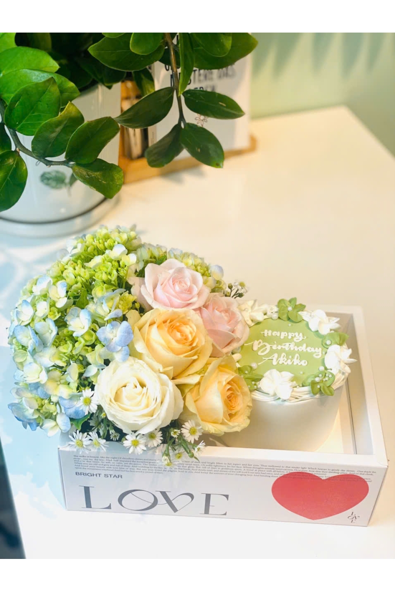 Sét bánh kem và cẩm tú cầu mix hoa (giá theo số lượng hoa)