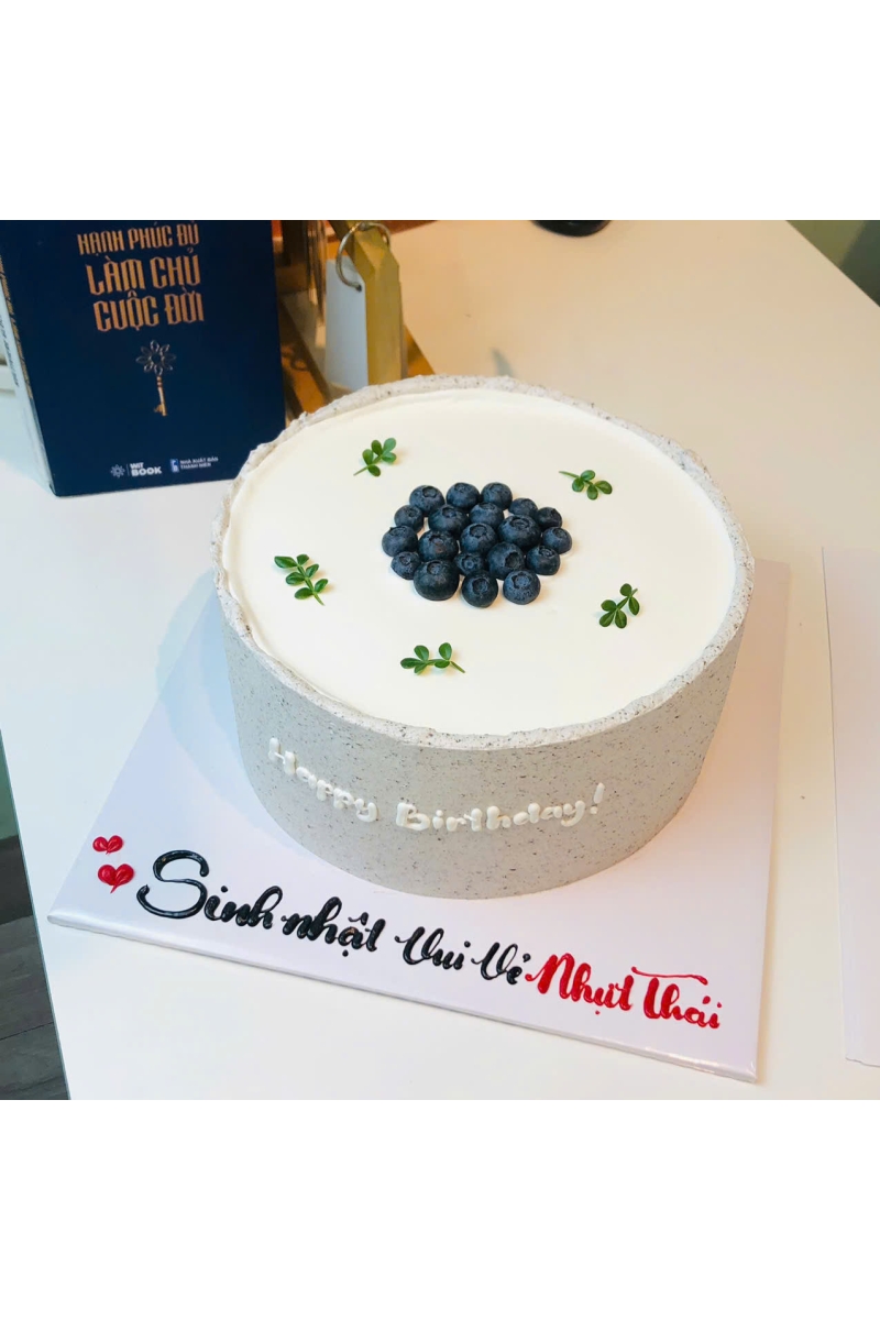 Bánh kem và trái cây trang trí mẫu 1