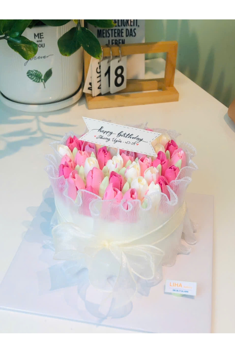 Mẫu bánh hoa tulip
