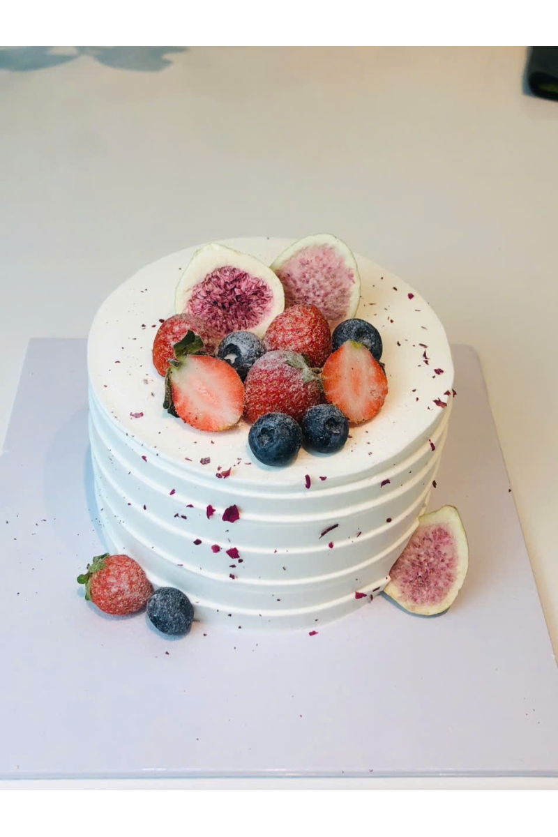 Mẫu bánh nữ mẫu tròn 14