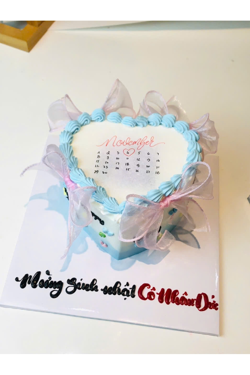 Bánh kem đốt trái tim mẫu 2