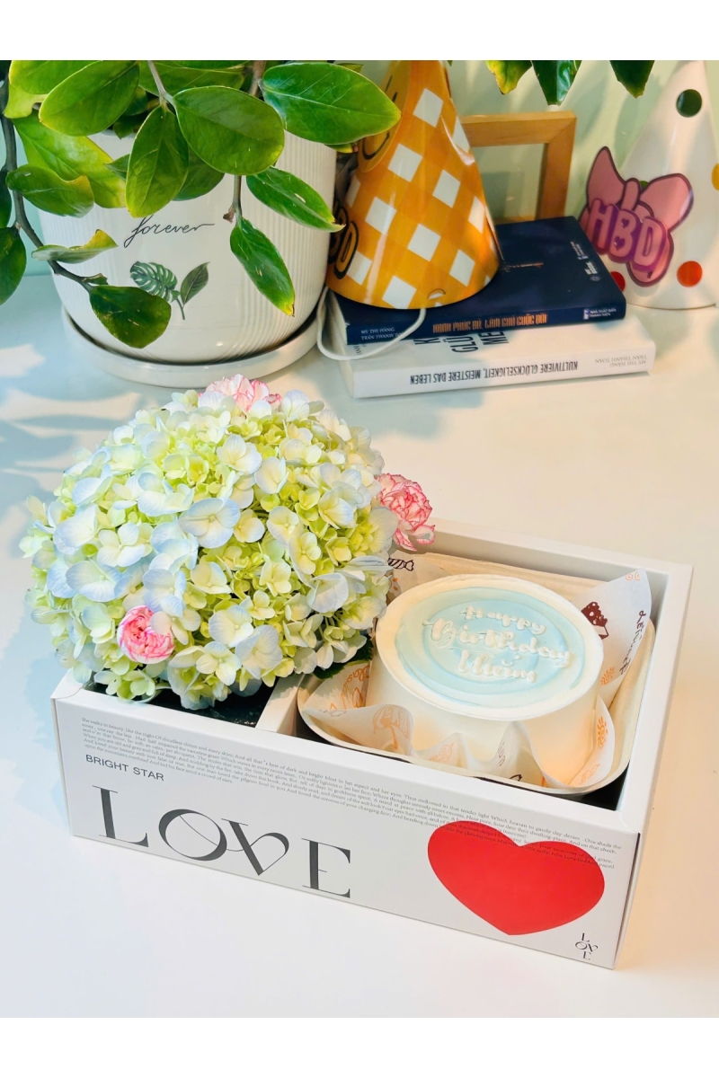 Sét bánh kem và cẩm tú cầu mix hoa (giá theo số lượng hoa)