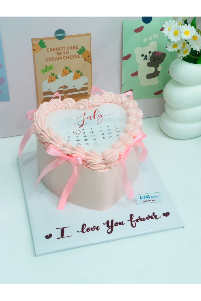 Bánh kem đốt trái tim mẫu 2