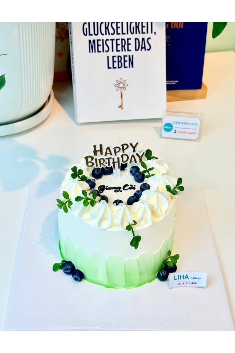 Bánh kem trang trí màu blue pastel đơn giản 