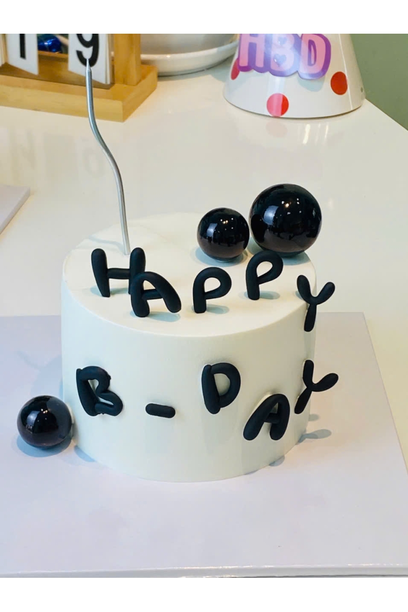 Bánh mẫu nam trang trí đơn giản 03