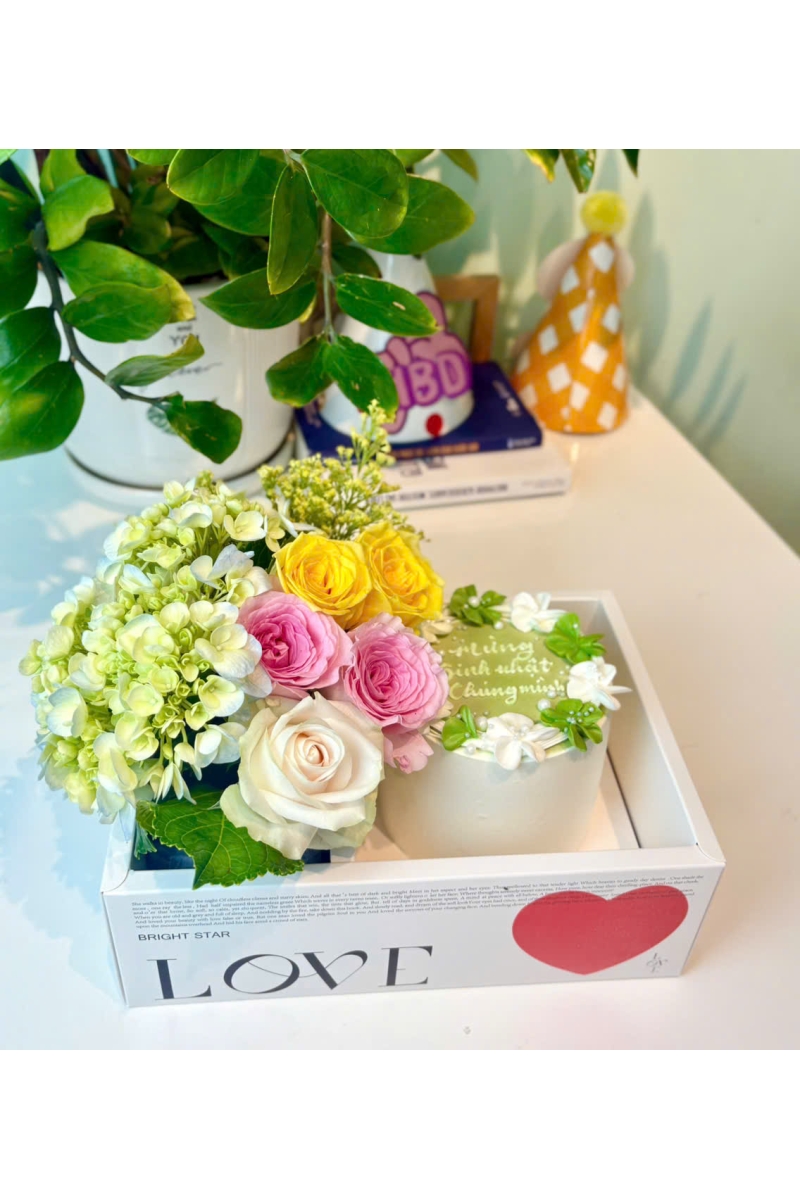 Sét bánh kem và cẩm tú cầu mix hoa (giá theo số lượng hoa)