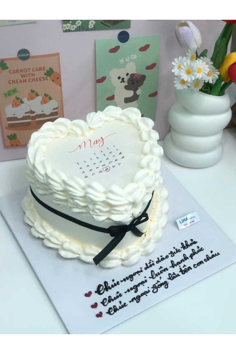 Bánh kem đốt trái tim mẫu 1