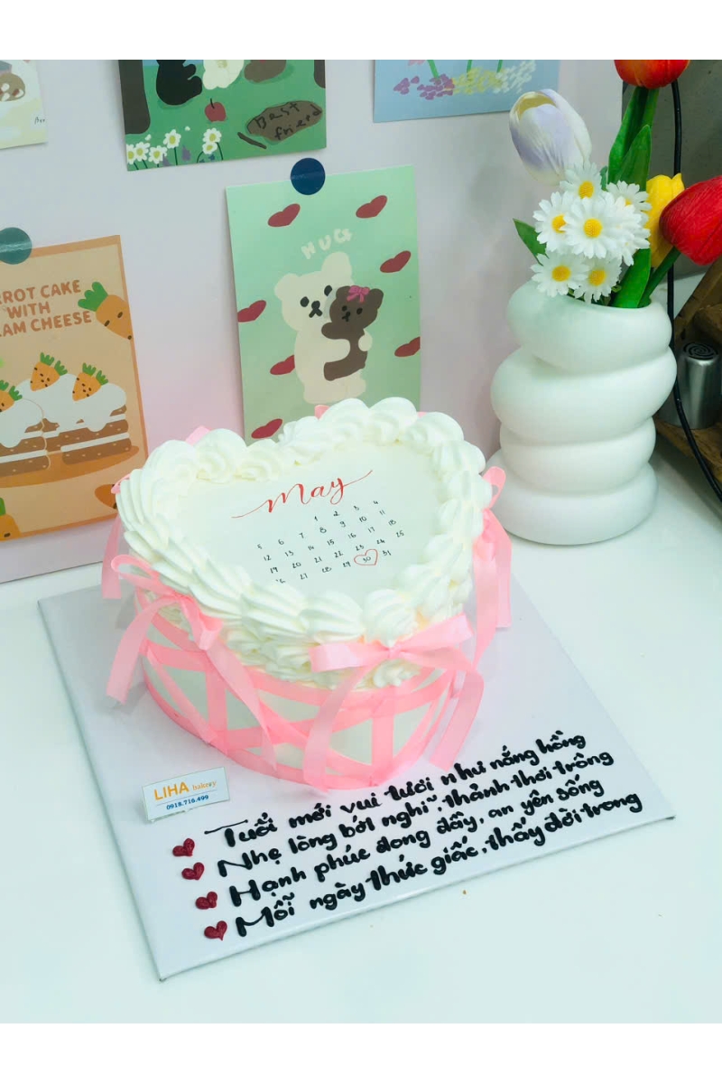 Bánh kem đốt trái tim mẫu 3