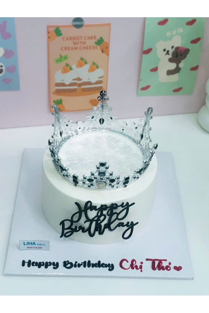 Bánh kem thổi kim tuyến - vương miện