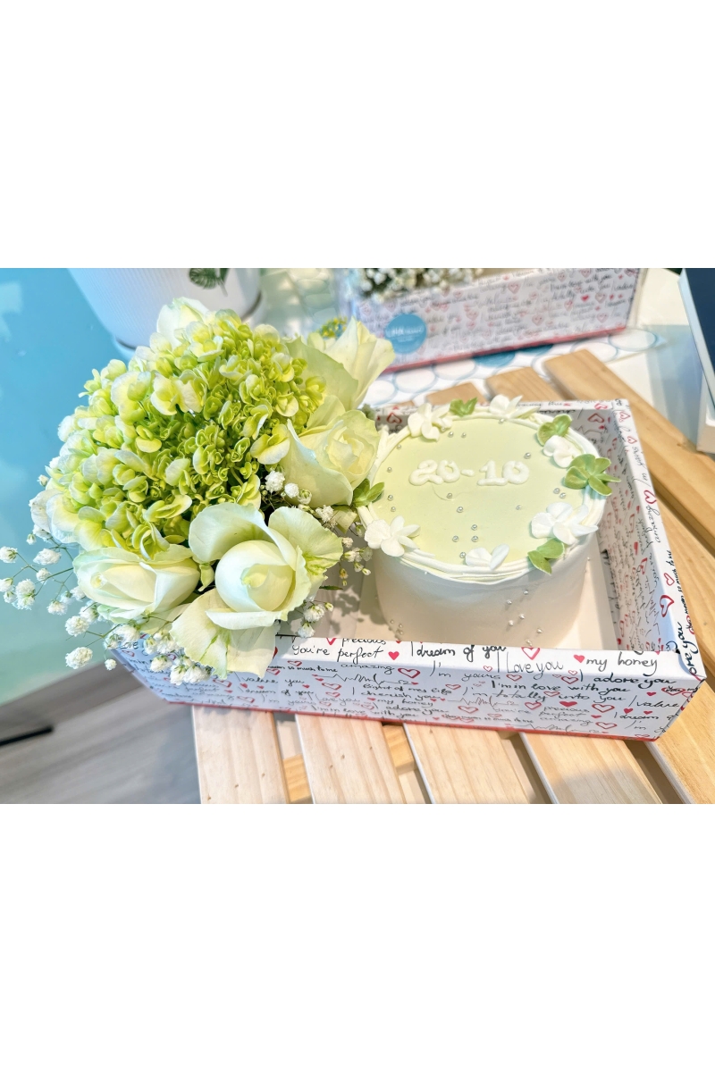 Sét bánh kem và cẩm tú cầu mix hoa (giá theo số lượng hoa)