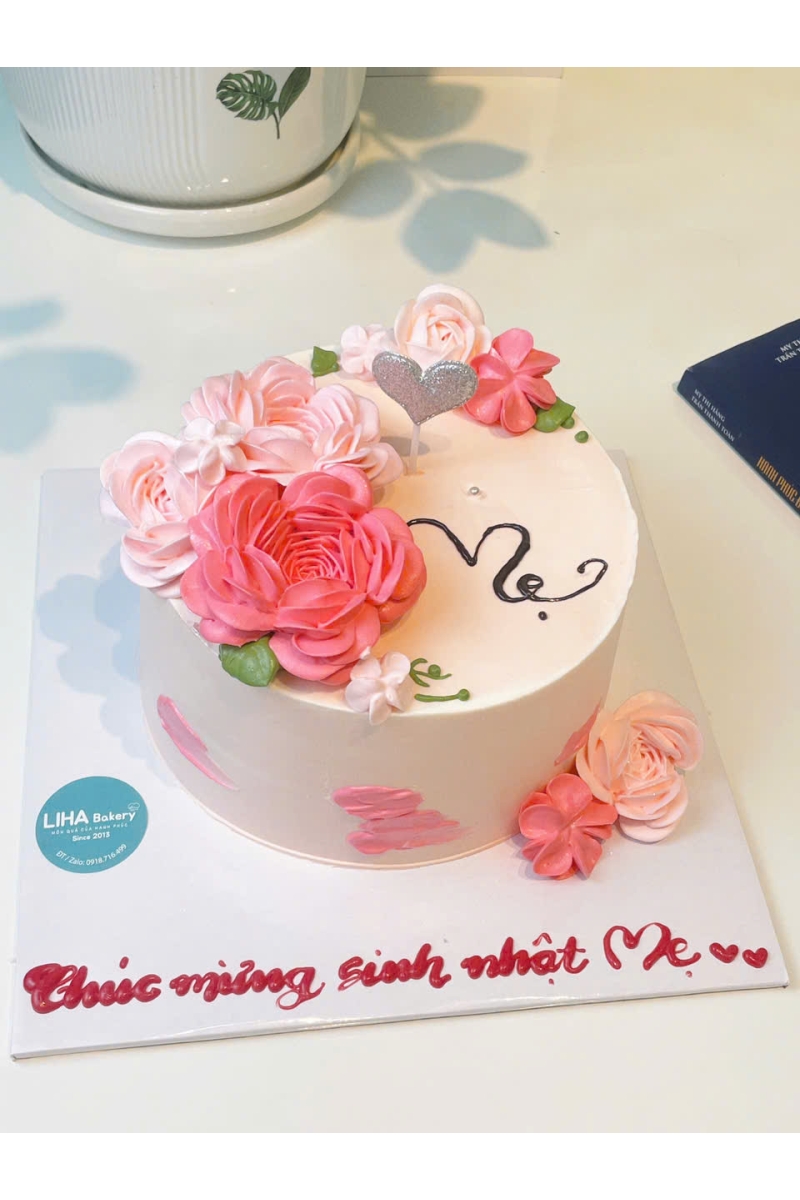 Bánh mẫu hoa theo yêu cầu